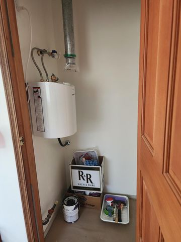 11238 E Evans Creek Road, Rogue River, OR 97537