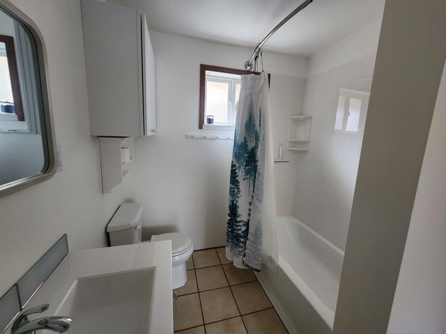 11238 E Evans Creek Road, Rogue River, OR 97537