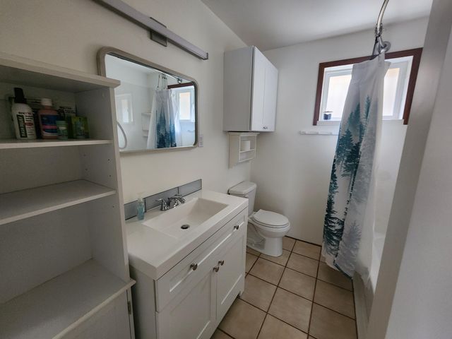 11238 E Evans Creek Road, Rogue River, OR 97537