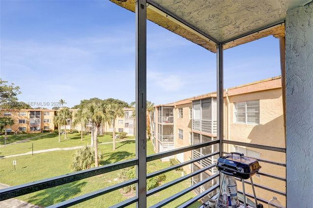 4314 NW 9th Avenue 33D, Deerfield Beach, FL 33064