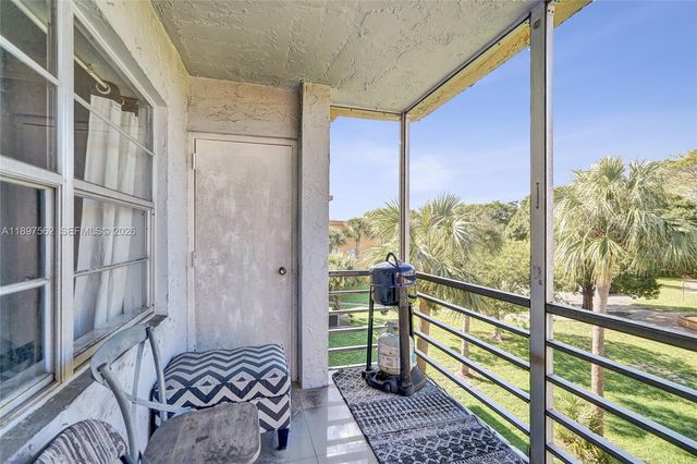 4314 NW 9th Avenue 33D, Deerfield Beach, FL 33064