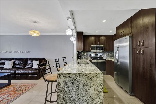 4314 NW 9th Avenue 33D, Deerfield Beach, FL 33064