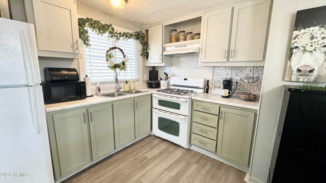 303 S Recker Road 62, Mesa, AZ 85206