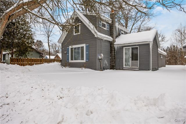 213 East Hamilton Avenue, Sherrill, NY 13461