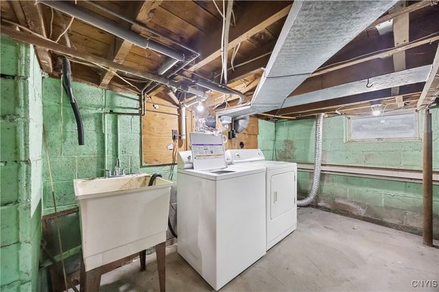 213 East Hamilton Avenue, Sherrill, NY 13461