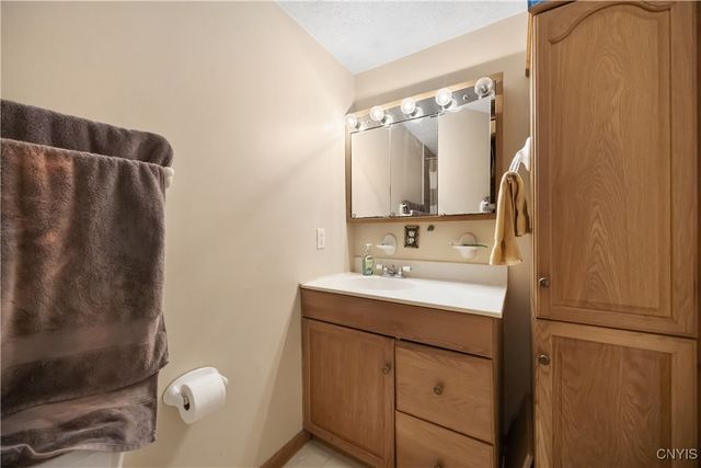 213 East Hamilton Avenue, Sherrill, NY 13461