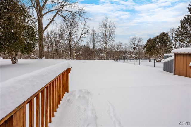 213 East Hamilton Avenue, Sherrill, NY 13461