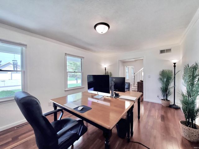 51020 Ashley Drive, Granger, IN 46530
