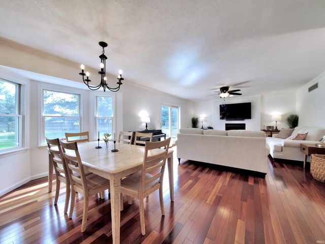 51020 Ashley Drive, Granger, IN 46530
