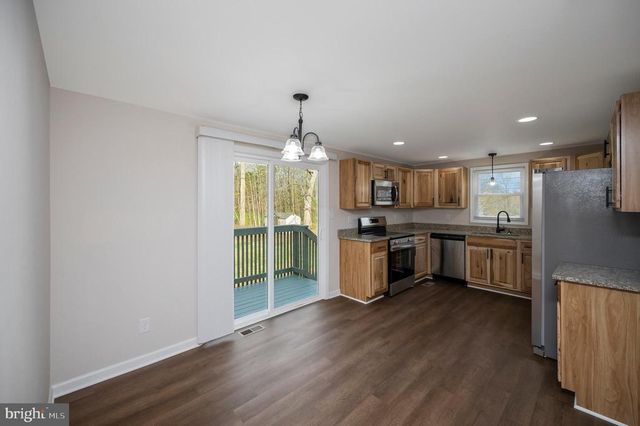 5200 HAMS FORD RD, Woodford, VA 22580