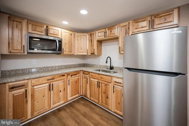 5200 HAMS FORD RD, Woodford, VA 22580