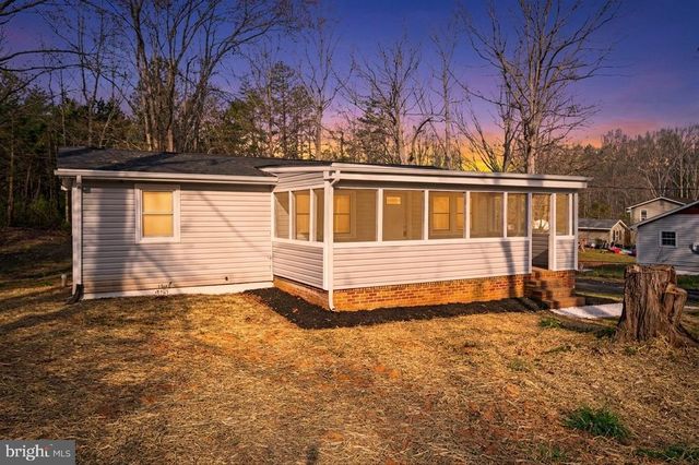 5200 HAMS FORD RD, Woodford, VA 22580