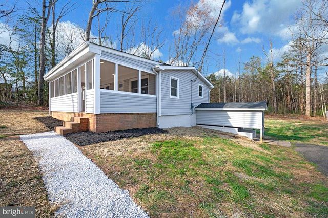 5200 HAMS FORD RD, Woodford, VA 22580