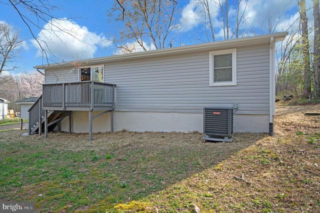 5200 HAMS FORD RD, Woodford, VA 22580
