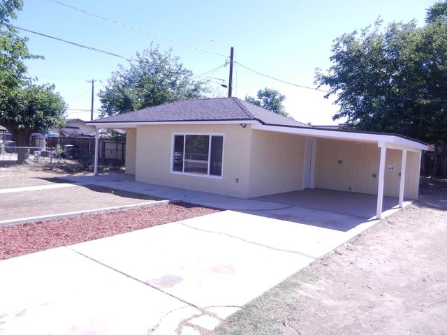 2413 S Sierra Vista Avenue, Fresno, CA 93725