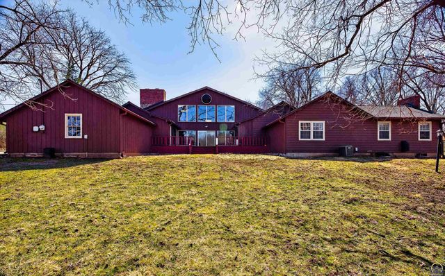 200 SW Yorkshire RD, Topeka, KS 66606