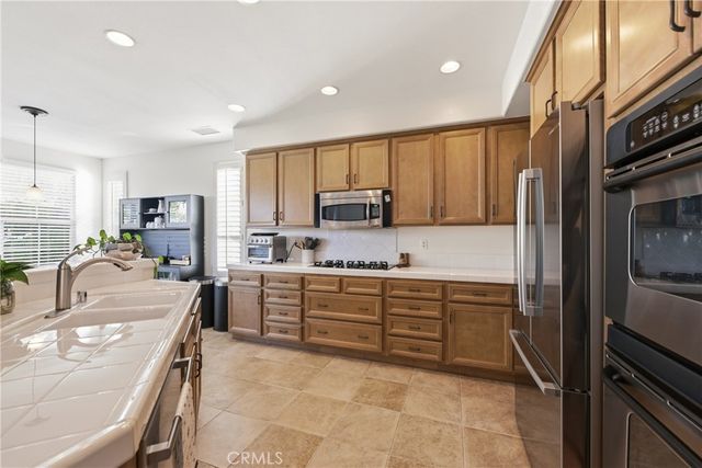 2273 Swift Fox Court, Simi Valley, CA 93065