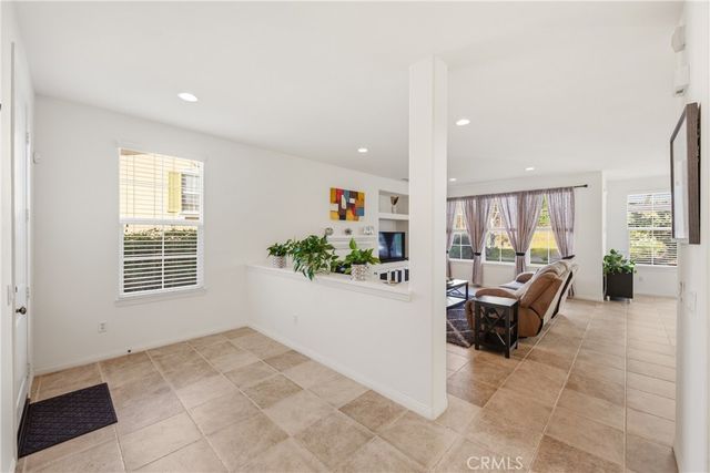 2273 Swift Fox Court, Simi Valley, CA 93065