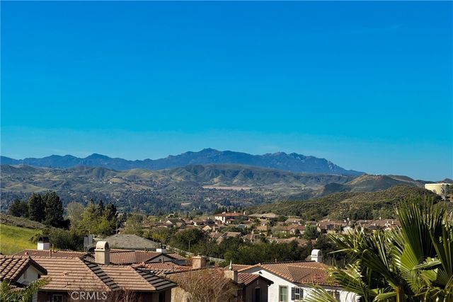 2273 Swift Fox Court, Simi Valley, CA 93065