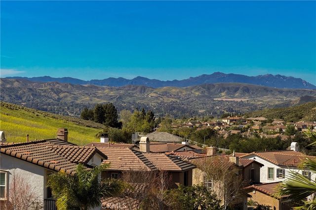 2273 Swift Fox Court, Simi Valley, CA 93065