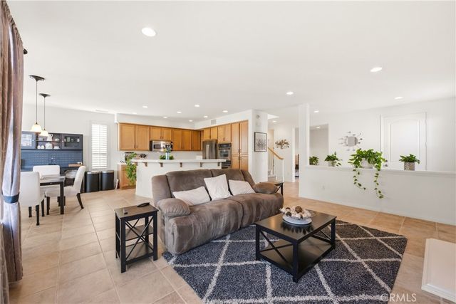2273 Swift Fox Court, Simi Valley, CA 93065