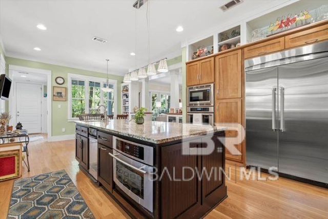 6100 Oakwood Lane, Fairhope, AL 36532