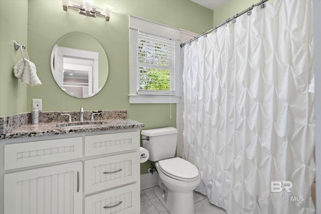 6100 Oakwood Lane, Fairhope, AL 36532