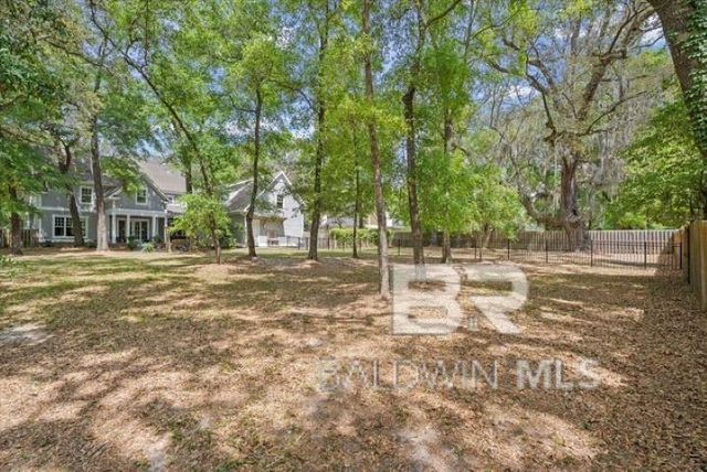 6100 Oakwood Lane, Fairhope, AL 36532
