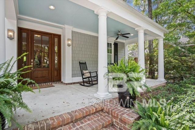 6100 Oakwood Lane, Fairhope, AL 36532
