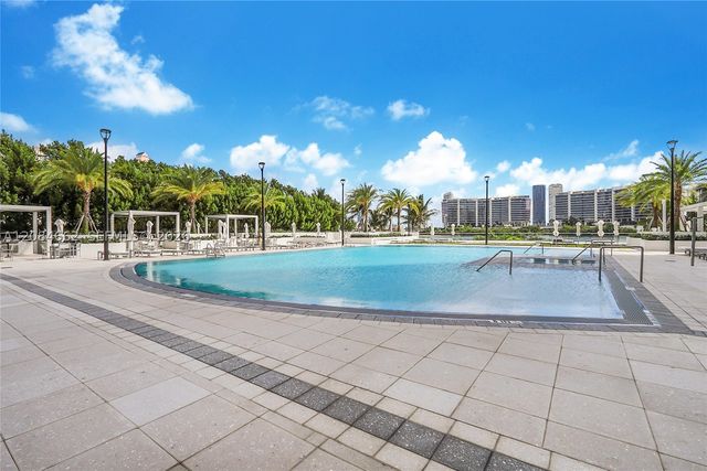 3301 NE 183rd St 2003, Aventura, FL 33160