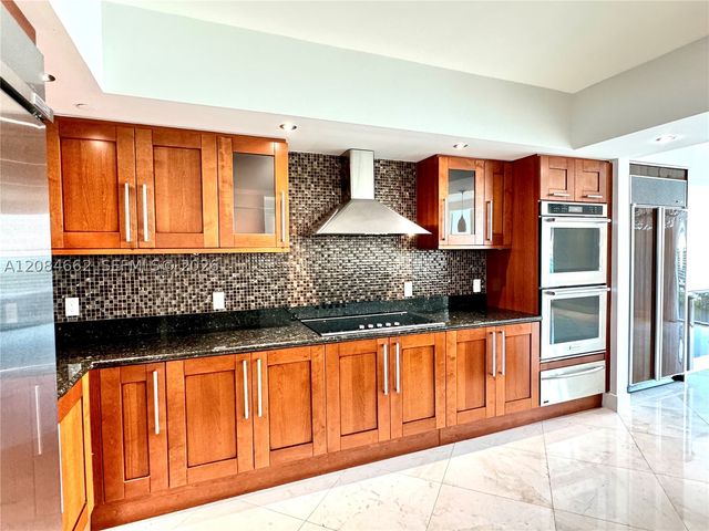 3301 NE 183rd St 2003, Aventura, FL 33160