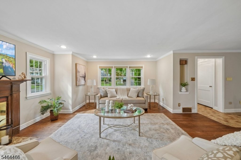 2382 Longfellow Ave, Scotch Plains Twp., NJ 07076 — photo 3