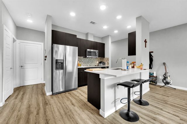 1565 Fiji Street, Dallas, TX 75203