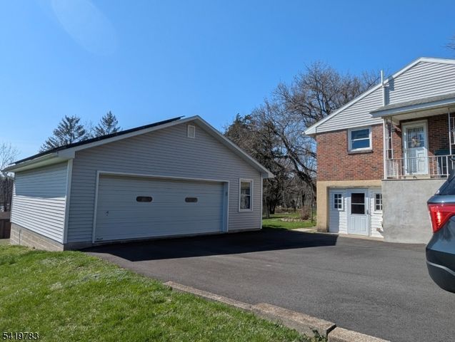831 Uniontown Rd, Lopatcong Twp., NJ 08865