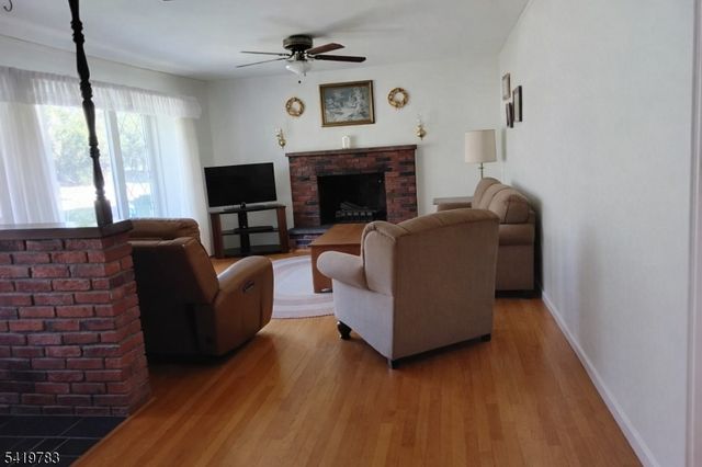 831 Uniontown Rd, Lopatcong Twp., NJ 08865