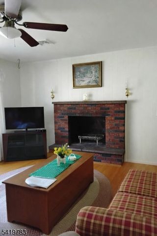 831 Uniontown Rd, Lopatcong Twp., NJ 08865