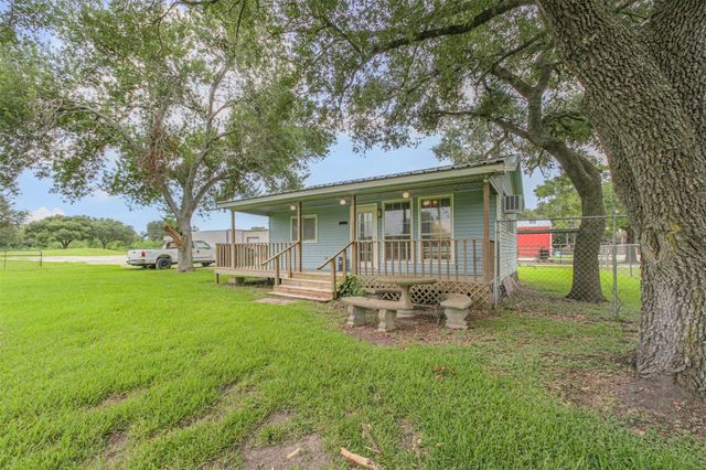 17115 County Road 831, Pearland, TX 77584