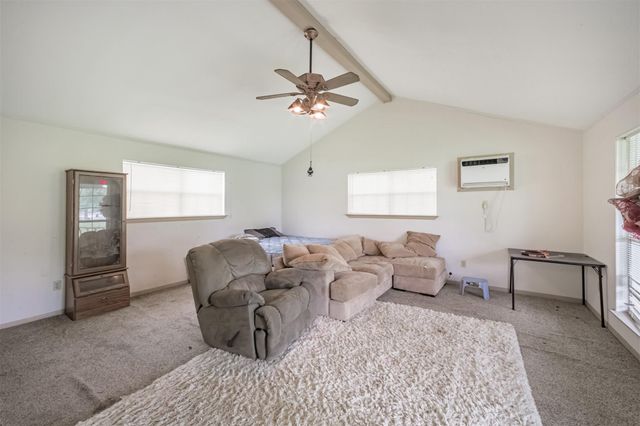 17115 County Road 831, Pearland, TX 77584