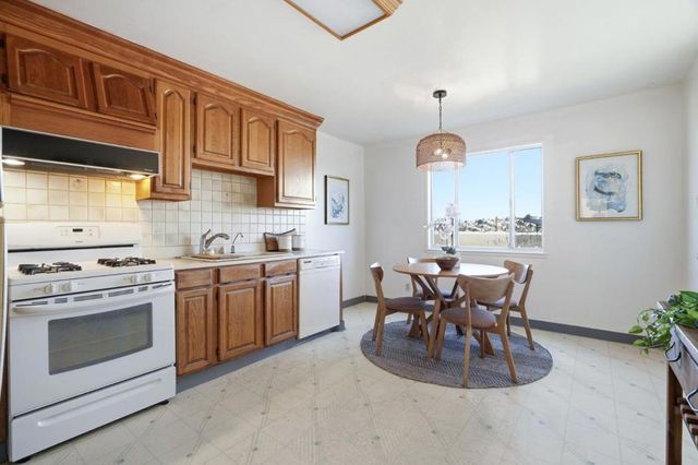 35 Macedonia Street, San Francisco, CA 94110