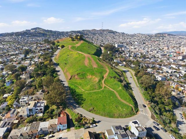 35 Macedonia Street, San Francisco, CA 94110