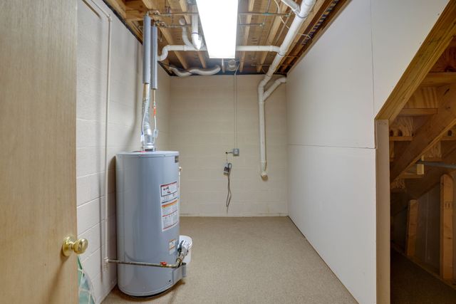 145 S Palmers Chapel Rd, White House, TN 37188