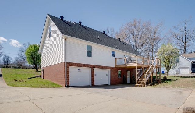 145 S Palmers Chapel Rd, White House, TN 37188