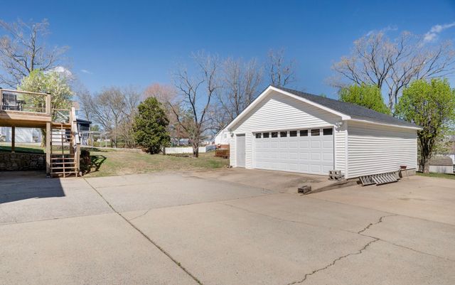 145 S Palmers Chapel Rd, White House, TN 37188