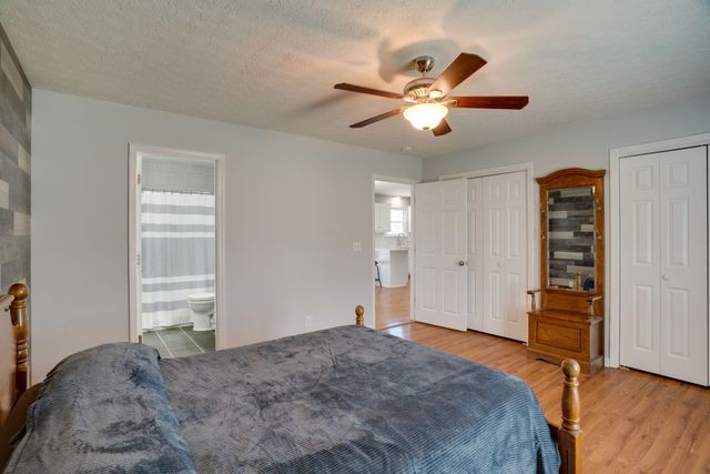 145 S Palmers Chapel Rd, White House, TN 37188