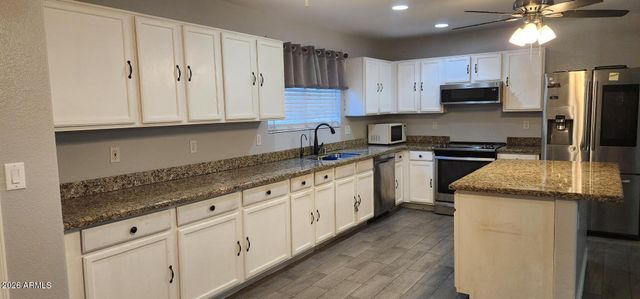 9124 W ELM Street, Phoenix, AZ 85037