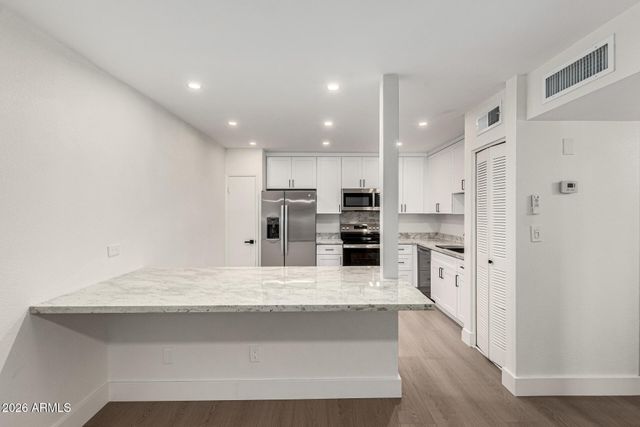 830 S Dobson Road 72, Mesa, AZ 85202