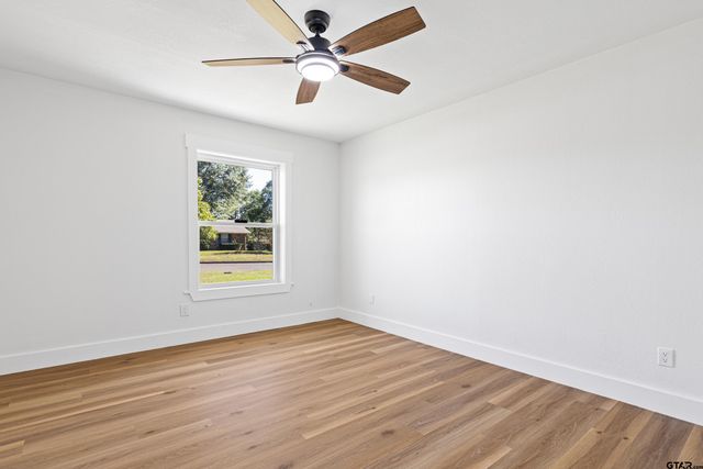 1907 Beth Dr., Longview, TX 75605