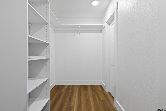 1907 Beth Dr., Longview, TX 75605