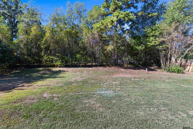 1907 Beth Dr., Longview, TX 75605