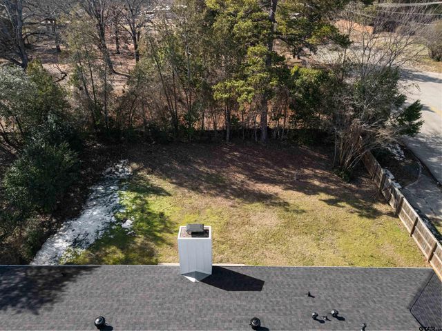 1907 Beth Dr., Longview, TX 75605